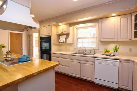 2219 Whitley Dr, Durham, NC 27707 photo 8