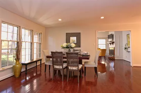 2219 Whitley Dr, Durham, NC 27707 photo 5