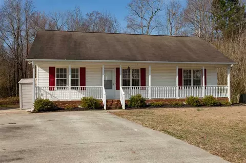 104 Dunnsbee Dr, Garner, NC 27529 photo 1