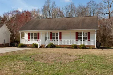 104 Dunnsbee Dr, Garner, NC 27529 photo 2