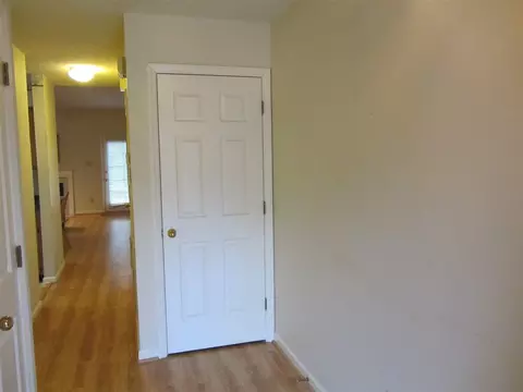 20 Forest Oaks Dr, Durham, NC 27705 photo 4