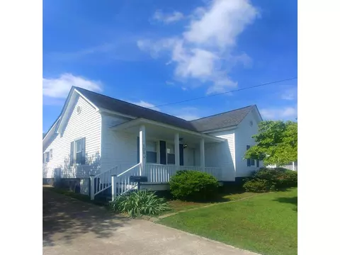 105 E J St, Erwin, NC 28339 photo 1