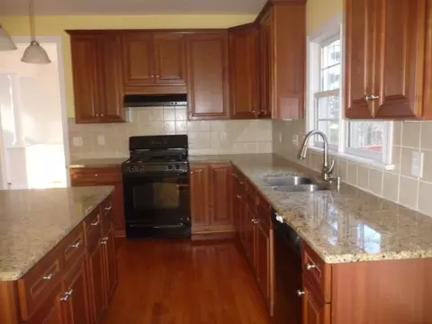 7 Broadfield Ct, Durham, NC 27712 photo 5