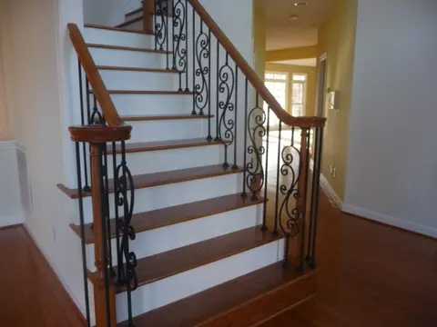 7 Broadfield Ct, Durham, NC 27712 photo 2