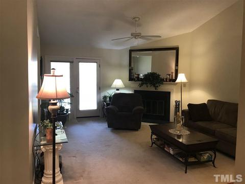 133 Boldleaf Ct, Cary, NC 27513 photo 2