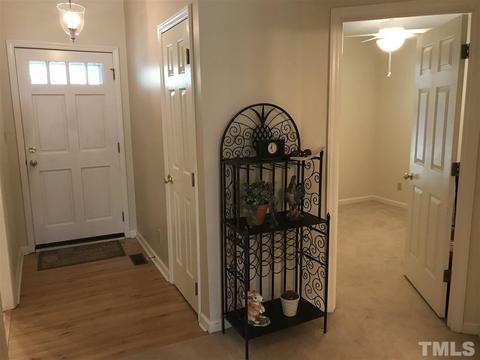 133 Boldleaf Ct, Cary, NC 27513 photo 6