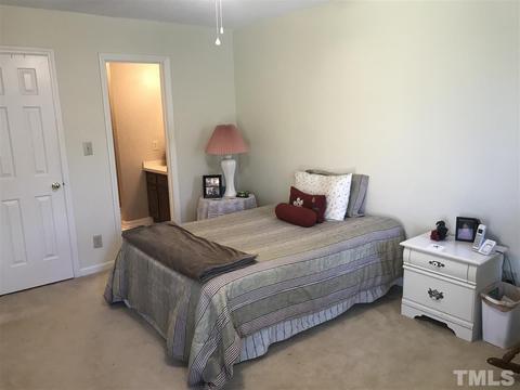 133 Boldleaf Ct, Cary, NC 27513 photo 7