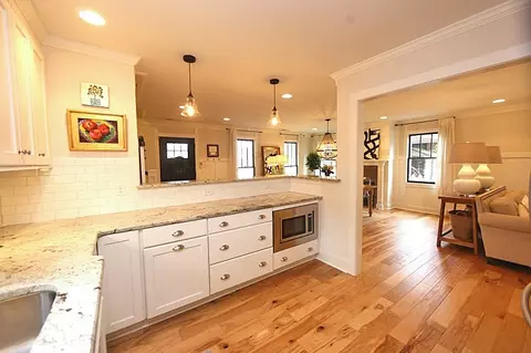 2016 Pine Dr, Raleigh, NC 27608 photo 8