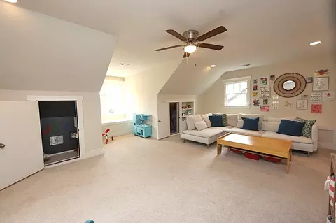 2016 Pine Dr, Raleigh, NC 27608 photo 15