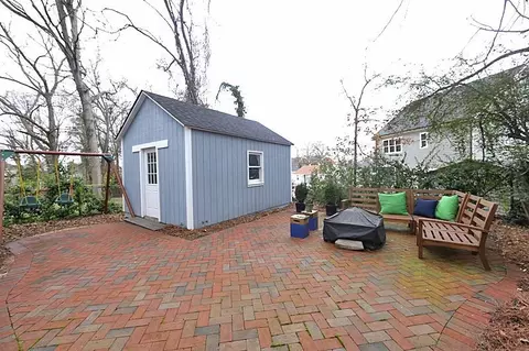 2016 Pine Dr, Raleigh, NC 27608 photo 22