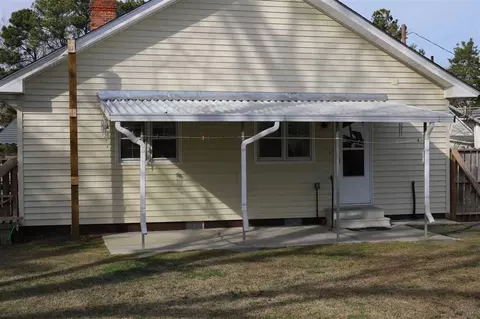 305 W E St, Erwin, NC 28339 photo 5