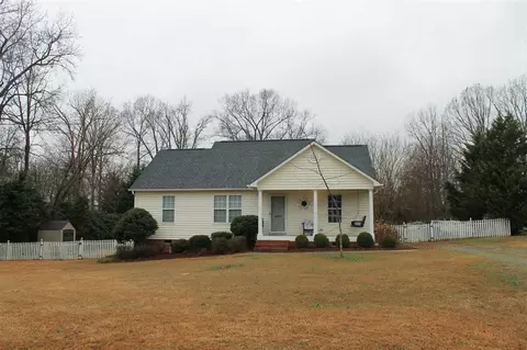 2492 Sumter Dr, Garner, NC 27529 photo 1