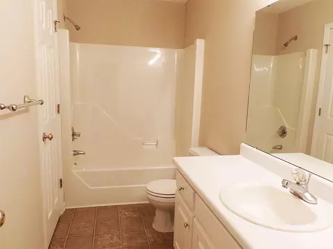 60 Stratford Dr, Dunn, NC 28334 photo 6