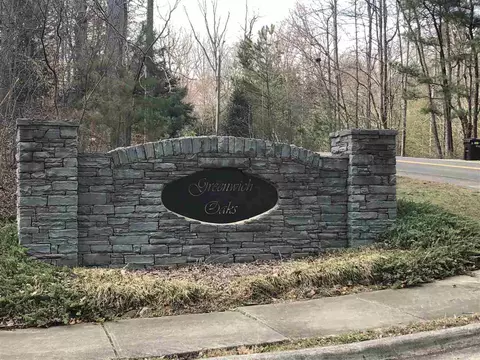 102 Vanderbilt Ct, Durham, NC 27705 photo 2