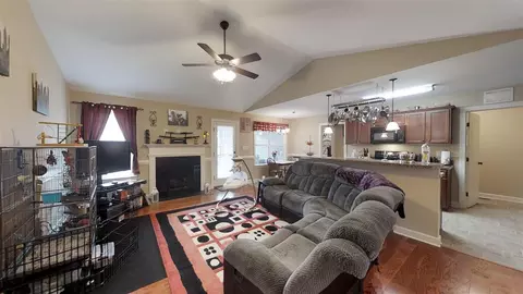 187 E Gordon Rd, Selma, NC 27576 photo 8