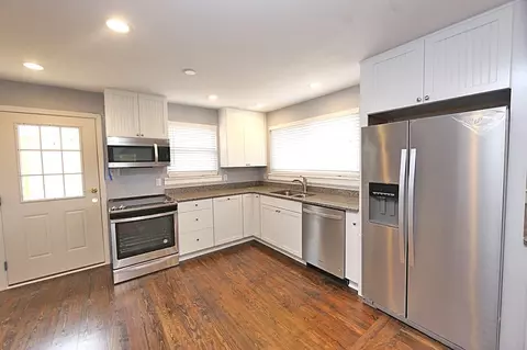 618 Bacon St, Durham, NC 27703 photo 2