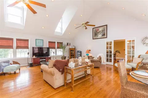 10 Windsor Dr, Angier, NC 27501 photo 3
