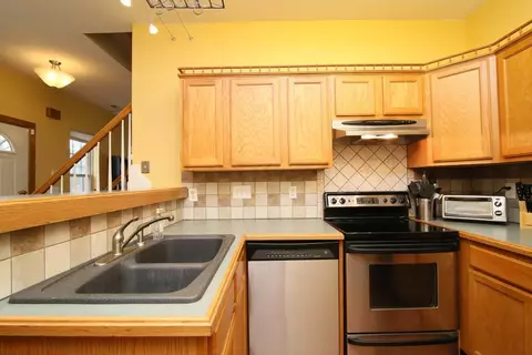 13 Moorefield Ct, Durham, NC 27705 photo 9