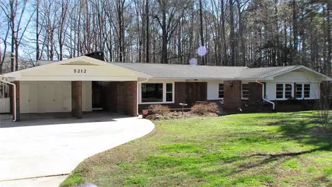 5212 Summit Ridge Dr, Durham, NC 27712 photo 3