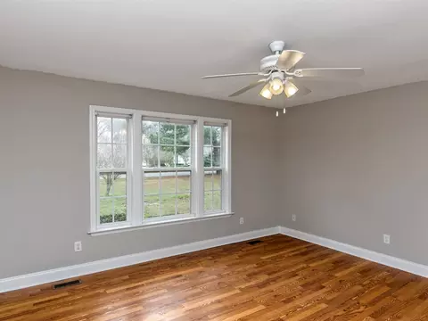 309 William Dr, Benson, NC 27504 photo 9