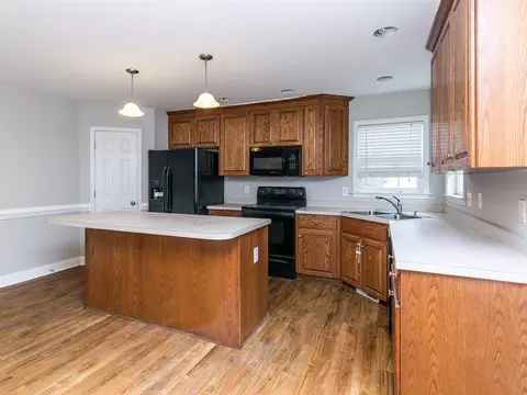 309 William Dr, Benson, NC 27504 photo 6