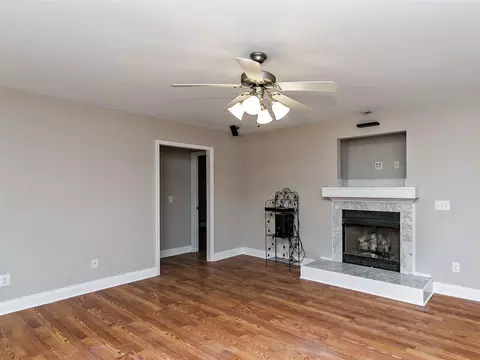 309 William Dr, Benson, NC 27504 photo 4
