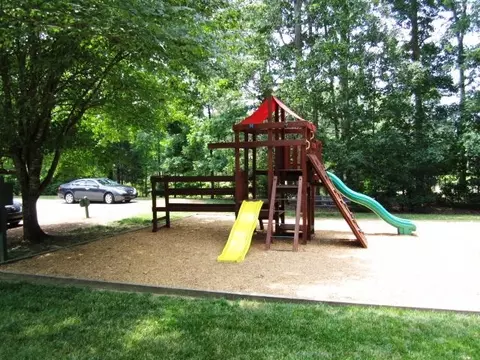 5010 Rolling Meadows Dr, Durham, NC 27703 photo 24