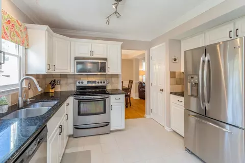 5010 Rolling Meadows Dr, Durham, NC 27703 photo 7