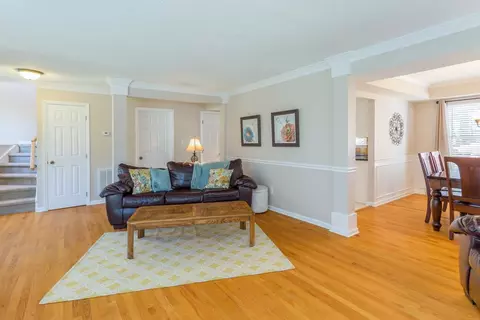 5010 Rolling Meadows Dr, Durham, NC 27703 photo 5