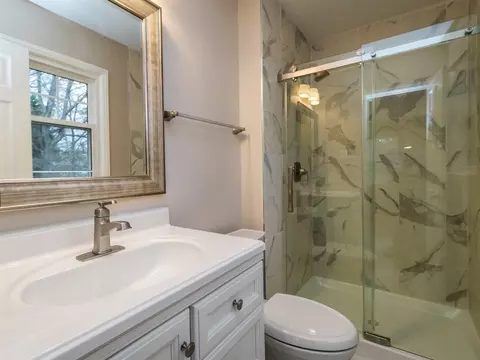 213 Crestview Rd, Raleigh, NC 27609 photo 14