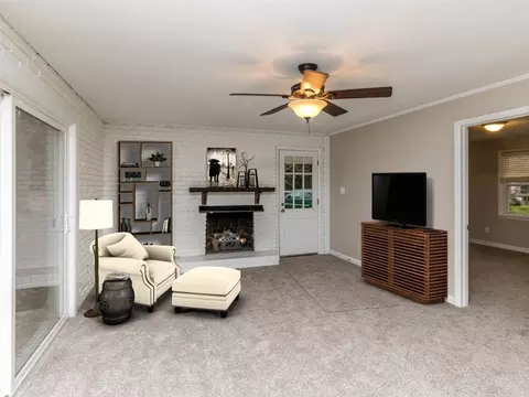 213 Crestview Rd, Raleigh, NC 27609 photo 9