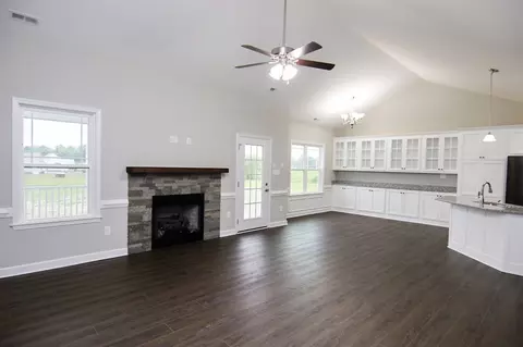 149 Clipper Ln, Smithfield, NC 27577 photo 6