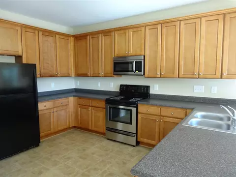 300 Holman Dr, Garner, NC 27529 photo 9