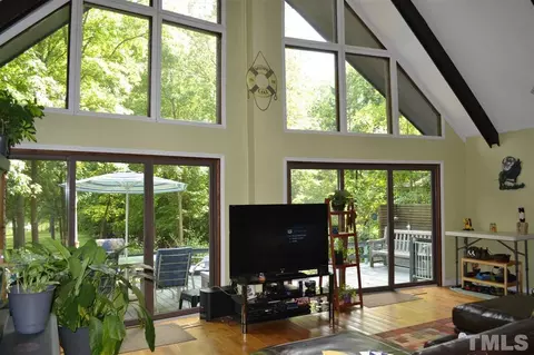 148 Waters Edge Loop, Henderson, NC 27537 photo 3