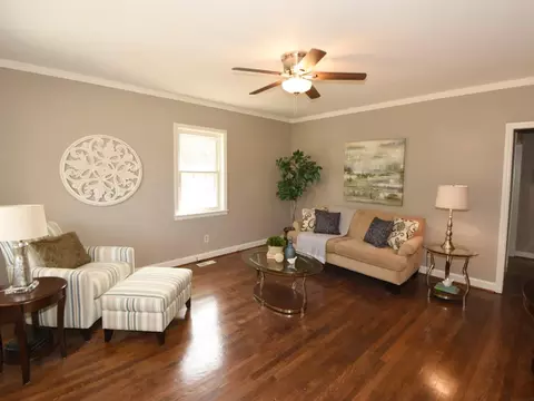 2123 Winkler Rd, Durham, NC 27712 photo 2
