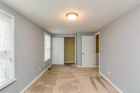 105 Brightleaf Ct, Cary, NC 27513 photo 13