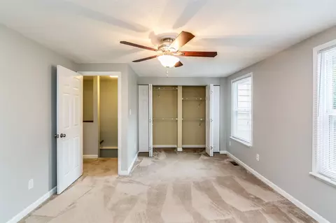 105 Brightleaf Ct, Cary, NC 27513 photo 4