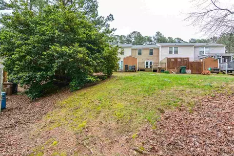 105 Brightleaf Ct, Cary, NC 27513 photo 15
