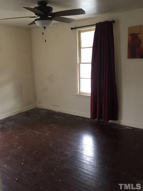 1208 Grant St, Durham, NC 27701 photo 4