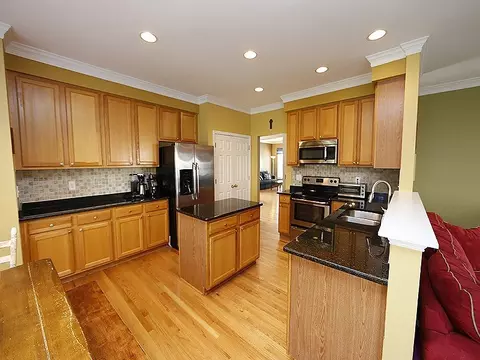 313 Whitney Ln, Durham, NC 27713 photo 9