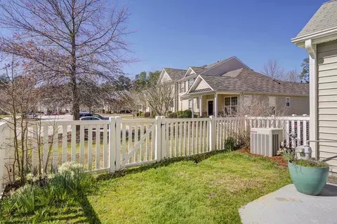 907 Cinnamon Dr, Durham, NC 27713 photo 19