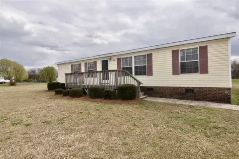 101 Millstone Ln, Godwin, NC 28344 photo 1
