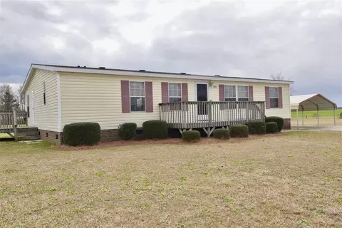 101 Millstone Ln, Godwin, NC 28344 photo 2