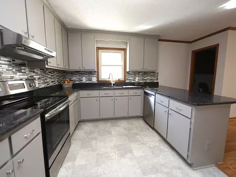4200 Destrier Dr, Durham, NC 27703 photo 6