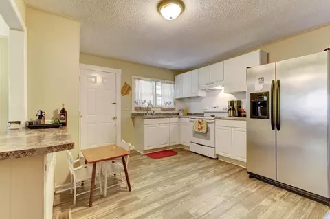 204 N 17th St, Erwin, NC 28339 photo 7