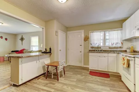 204 N 17th St, Erwin, NC 28339 photo 8