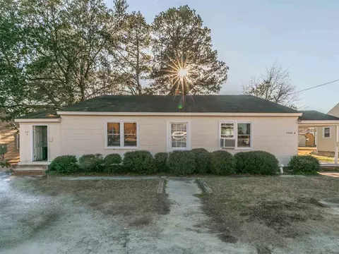 1105 W Broad St, Dunn, NC 28334 photo 1