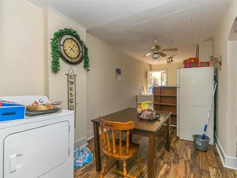 1105 W Broad St, Dunn, NC 28334 photo 3
