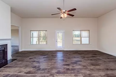 10 Drake Dr, Benson, NC 27504 photo 11