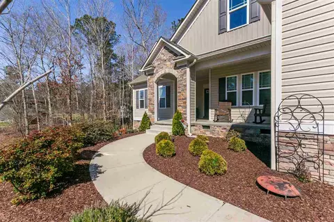 122 Hazelnut Ln, Smithfield, NC 27577 photo 4